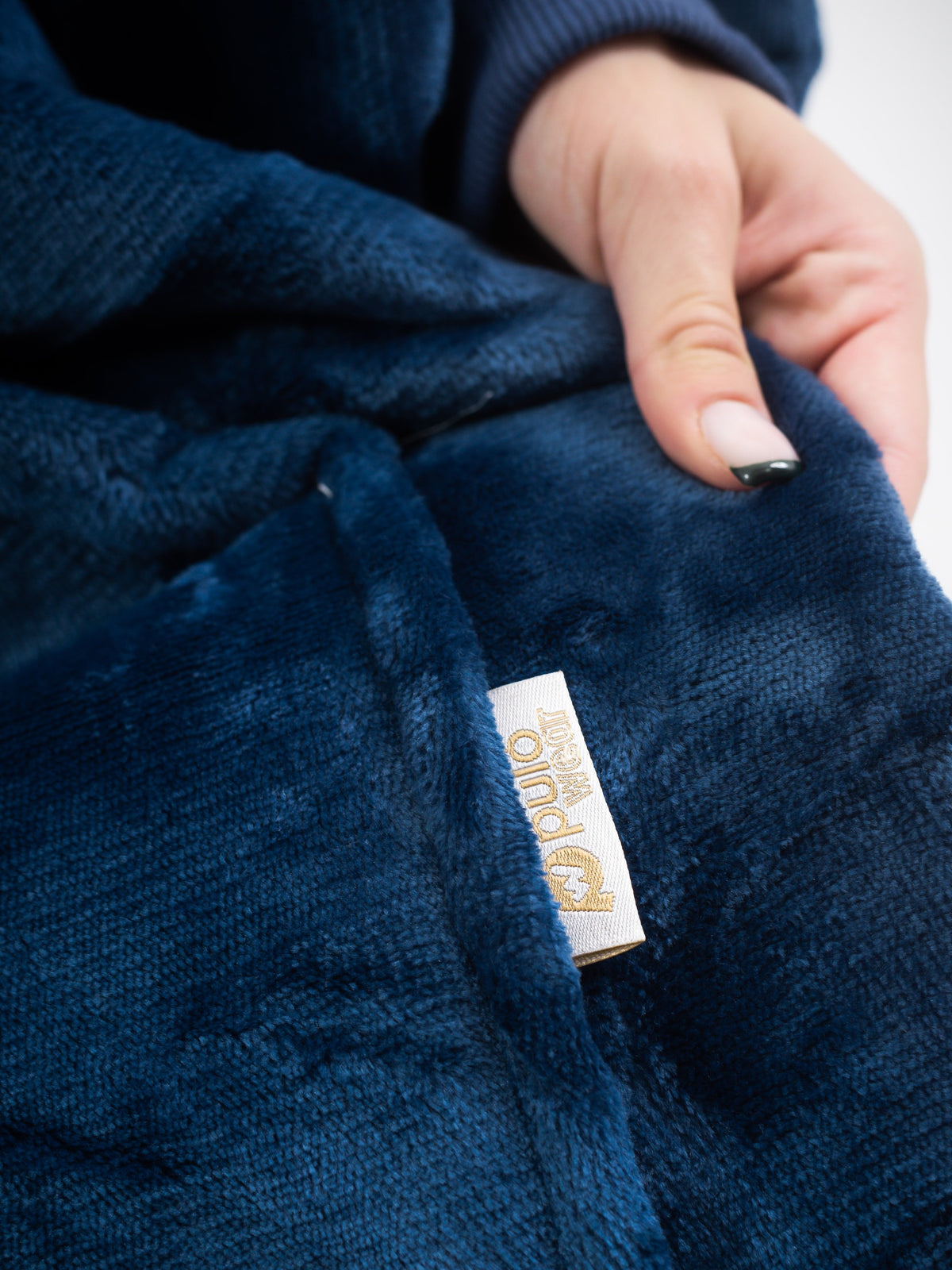 Námořnicky modré Puló