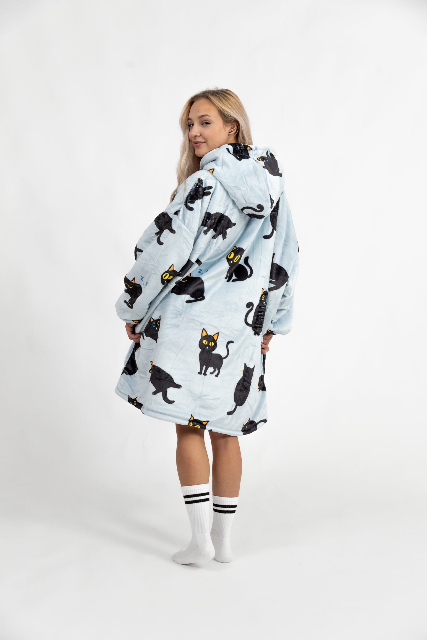 Puló™ s černými kočkami